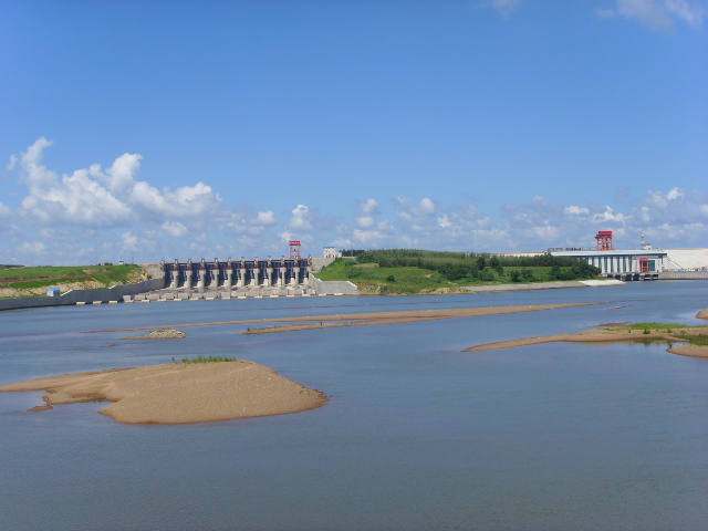 尼尔基水库大坝